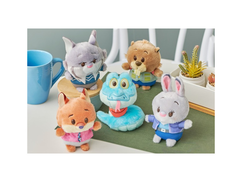 「うるぽちゃちゃん」ぬいぐるみ　各1,600円