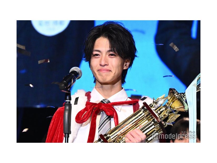 「男子高生ミスターコン2025」グランプリに輝いた楢崎悠亮くん（C）モデルプレス