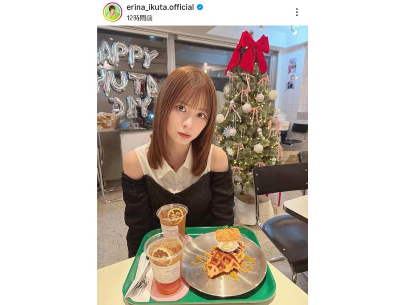 生田衣梨奈、ほっそり美肩チラ見せのカフェSHOTに反響「可愛すぎる」「髪の毛サラサラでキレイ」