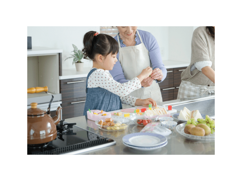 8歳の孫を溺愛する祖母　孫「おばあちゃんのご飯が一番！」次の瞬間⇒祖母が朝からキッチンで奮闘！？