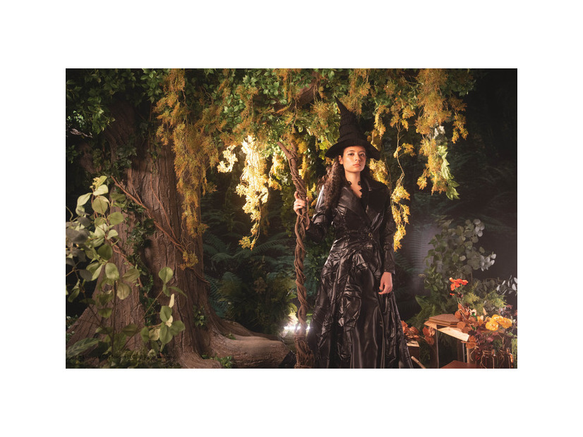 「リトル・マーサ」『ウィキッド』フォトプラン© Universal City Studios. All Rights Reserved.