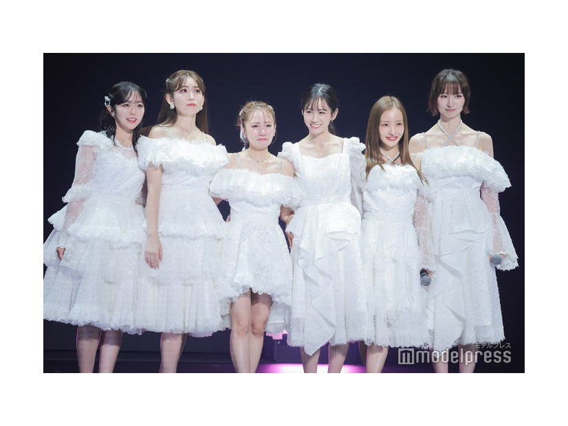 峯岸みなみ、小嶋陽菜、高橋みなみ、前田敦子、板野友美、篠田麻里子（C）モデルプレス