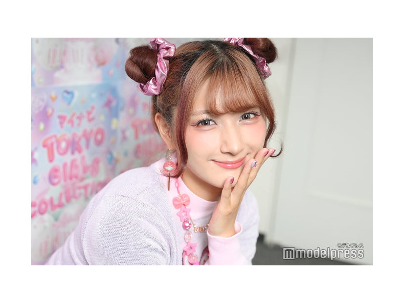 しなこ（C）モデルプレス