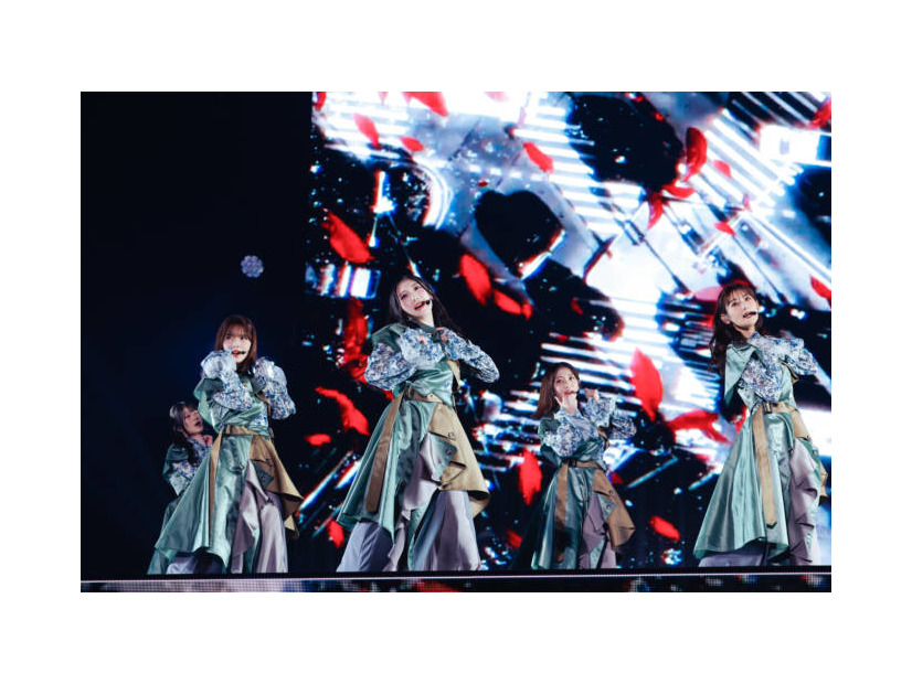 櫻坂46、座長・谷口愛季を中心にBACKSメンバーが躍動！多彩な表現＆パフォーマンスでファンを魅了