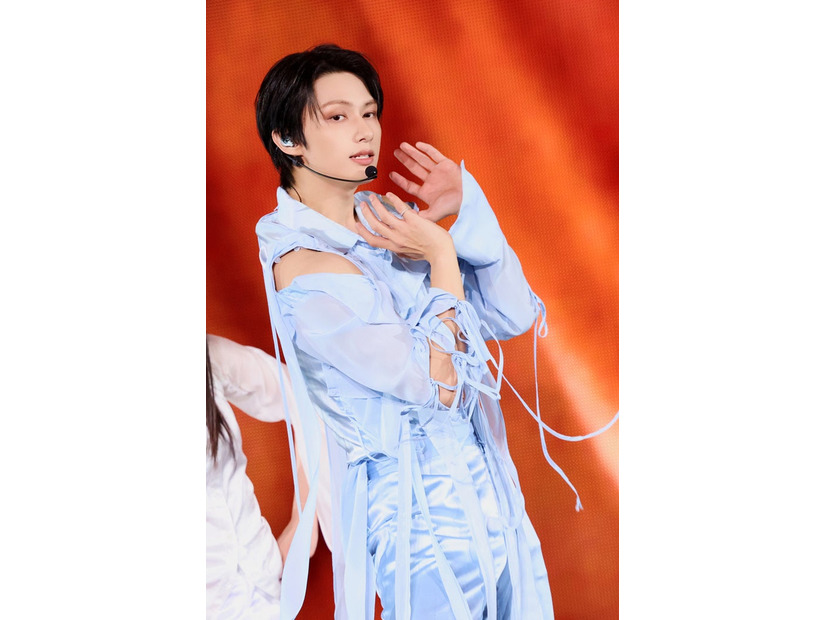 JUN（ジュン）（P）＆（C）PLEDIS Entertainment