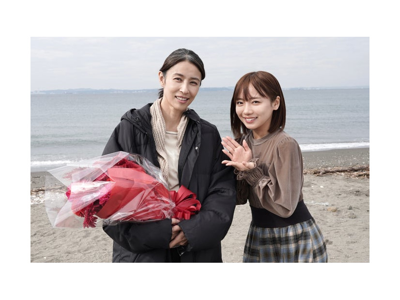 水野美紀、齊藤京子（提供写真）