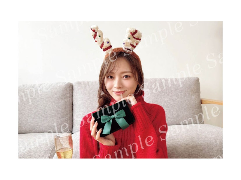 梅澤美波 2nd写真集「透明な覚悟」YouTube2回⽬⽣配信W特典クリスマスカード／撮影：東京祐