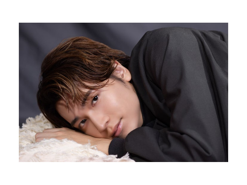 庄司浩平「モデルプレスカウントダウンマガジン vol.12」表紙（東京ニュース通信社刊）写真：野間憲治