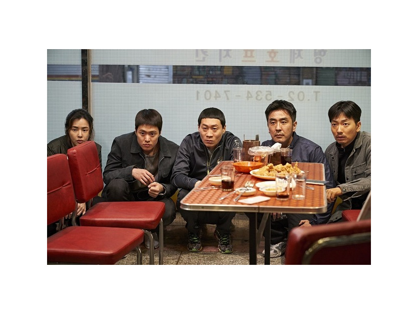 『エクストリーム・ジョブ』© 2019 CJ ENM CORPORATION, HAEGRIMM PICTURES. CO., Ltd ALL RIGHTS RESERVED