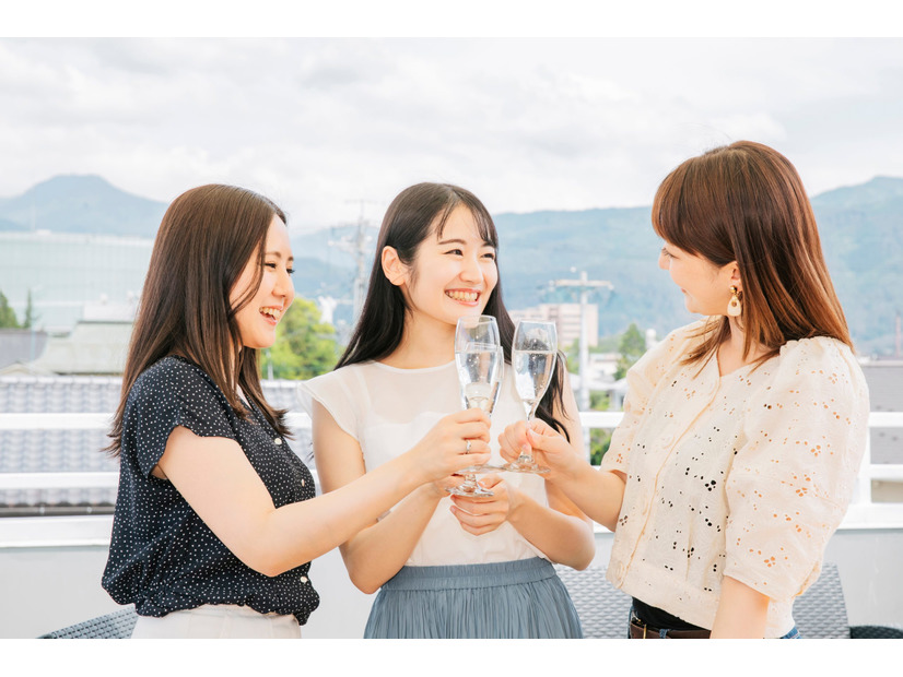 キラキラ生きてたはずの私がまさか、アルコール依存症だなんて…。「このままだったら死んじゃうよ」と医師に諭され、37歳で入院。そこからが人生の転換点だった【2025年度ベスト記事セレクション】