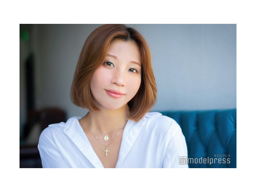 モデルプレスのインタビューに応じた葉月あや（C）モデルプレス