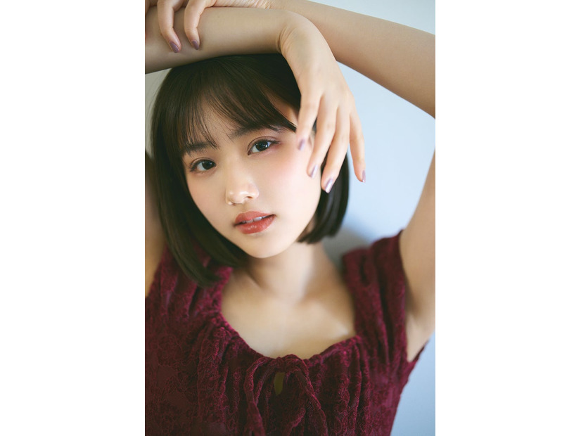 「原菜乃華カレンダー 2026.04-2027.-03」（C）KADOKAWA／撮影：熊木優