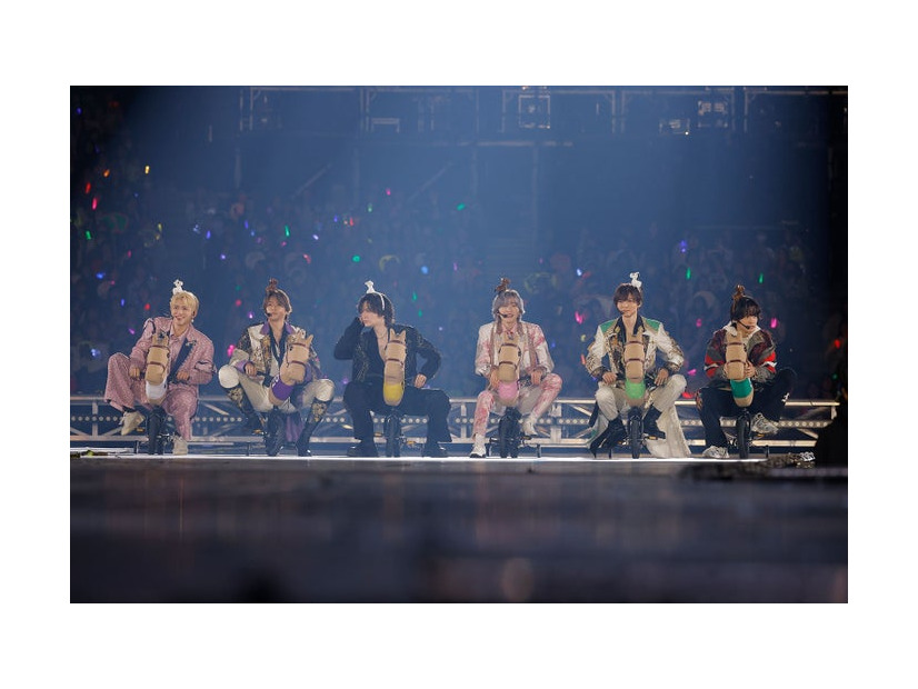 （左から）篠塚大輝、髙木雄也、玉森裕太、道枝駿佑、薮宏太、佐野晶哉「COUNTDOWN CONCERT 2025-2026 STARTO to MOVE」より（提供写真）