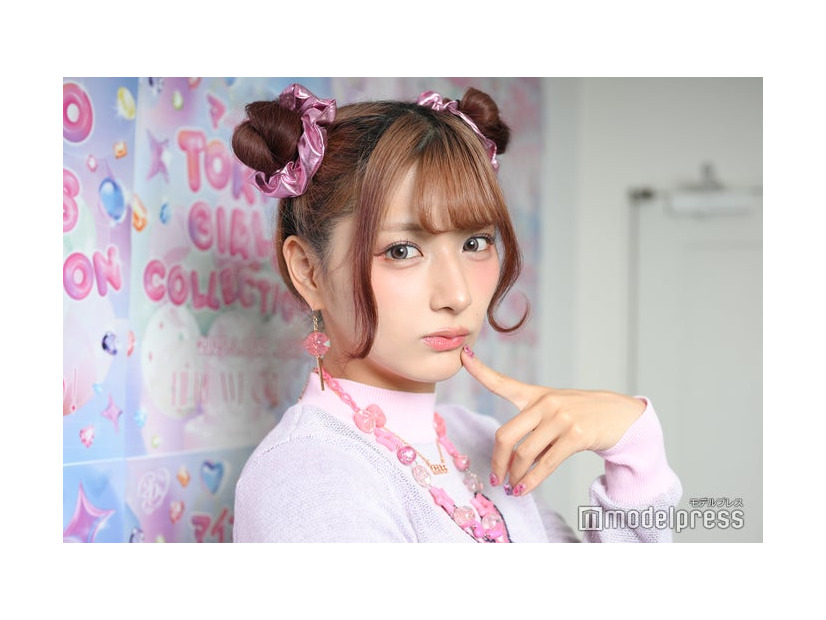 しなこ（C）モデルプレス