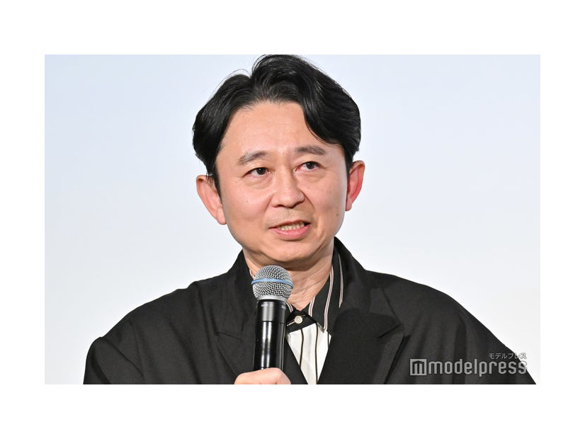 有吉の壁 劇場版アドリブ大河「面白城の18人」と同時上映～映画「京佳お嬢様と奥田執事～京佳お嬢様パリへ行く～」最速上映前夜祭イベントに登壇した有吉弘行（C）モデルプレス