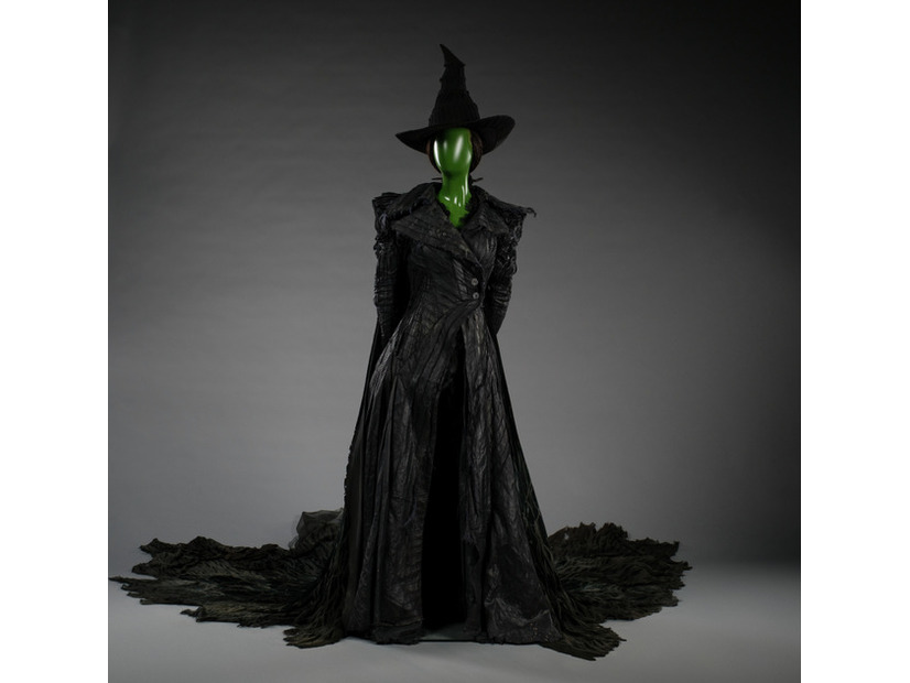 『ウィキッド 永遠の約束』セレブレーション衣装展示