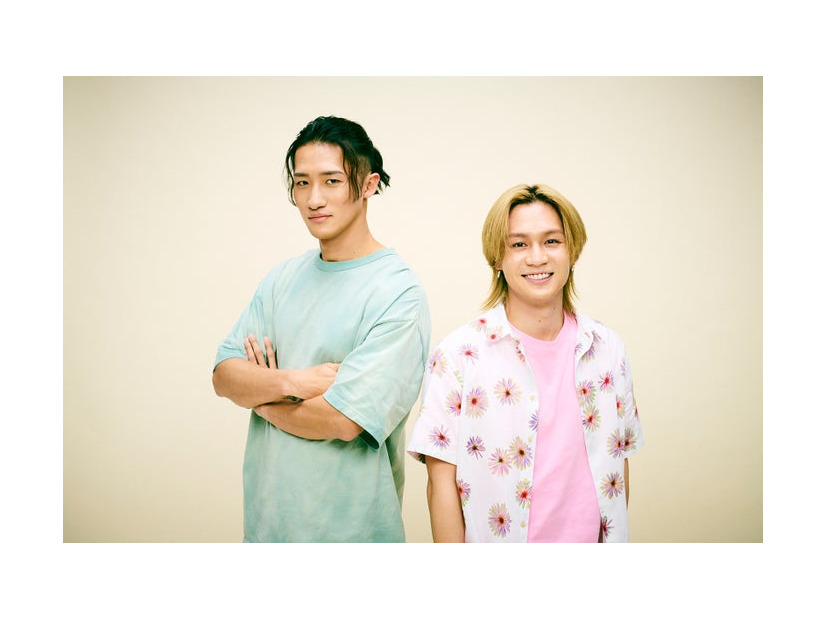 岩本照、松田元太（C）Storm Labels Inc.