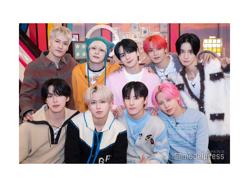モデルプレスのインタビューに応じたJO1（上段左から時計回りに）金城碧海、木全翔也、豆原一成、與那城奨、佐藤景瑚、川尻蓮、川西拓実、白岩瑠姫、河野純喜（C）モデルプレス