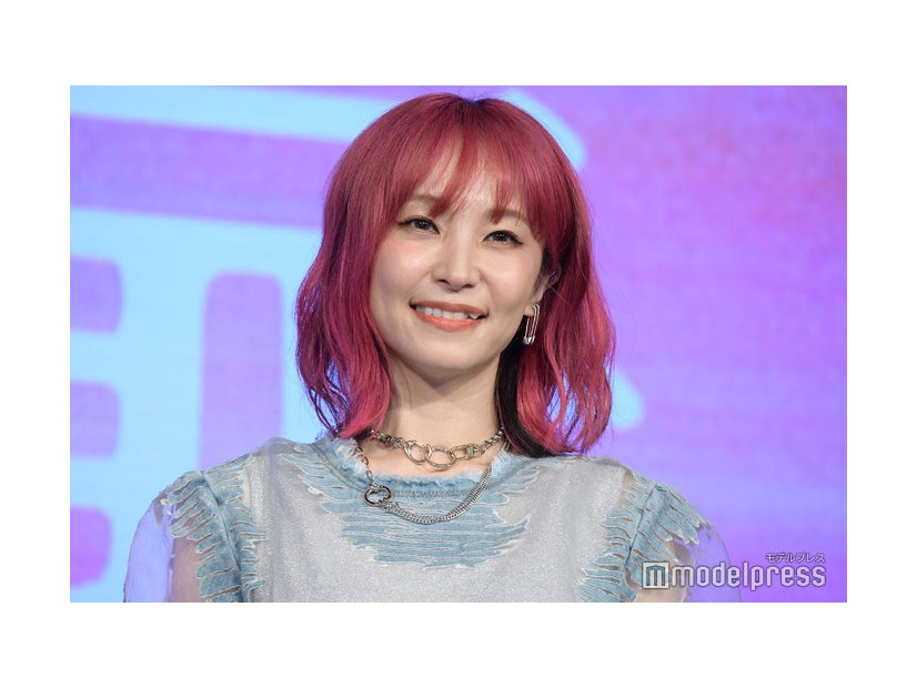 LiSA（C）モデルプレス