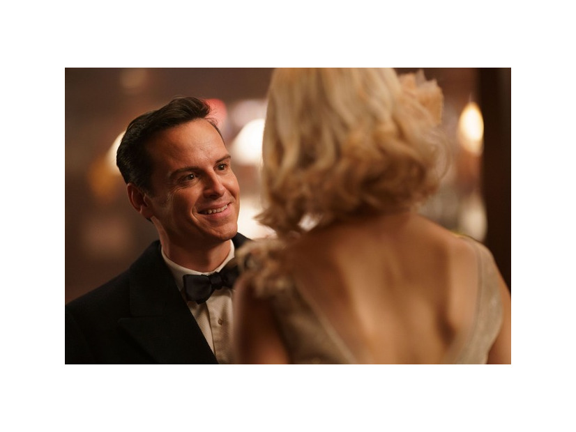 『ブルームーン』© 2025 FUNNY VALENTINE, LLC ALL RIGHTS RESERVED.