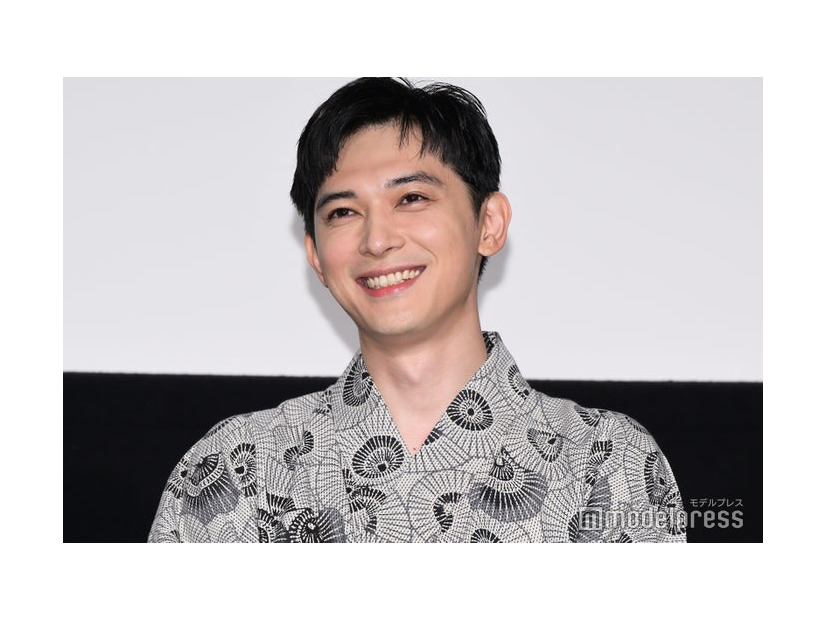 吉沢亮（C）モデルプレス