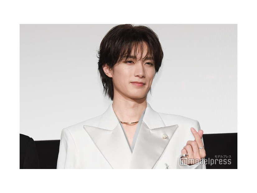 停戦協定終わっちゃいそうな包丁の持ち方だった山中柔太朗（C）モデルプレス