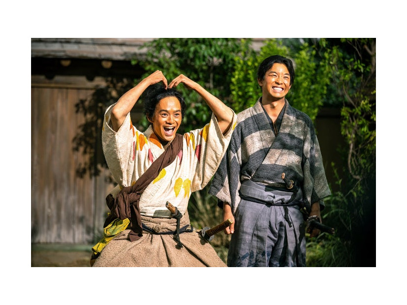 池松壮亮、仲野太賀「豊臣兄弟！」第6話（C）NHK