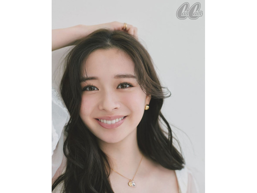 田鍋梨々花（画像提供：小学館）