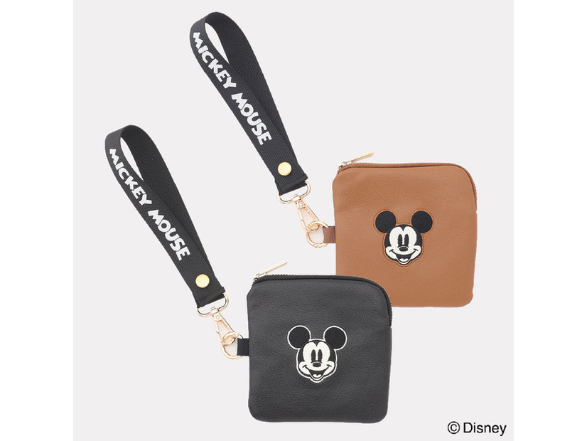 ミッキーマウス／フェイクレザーポーチ　￥2,490（税込）