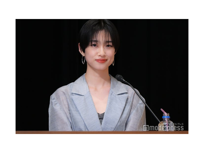 「第68回ブルーリボン賞」で司会を務めた河合優実（C）モデルプレス