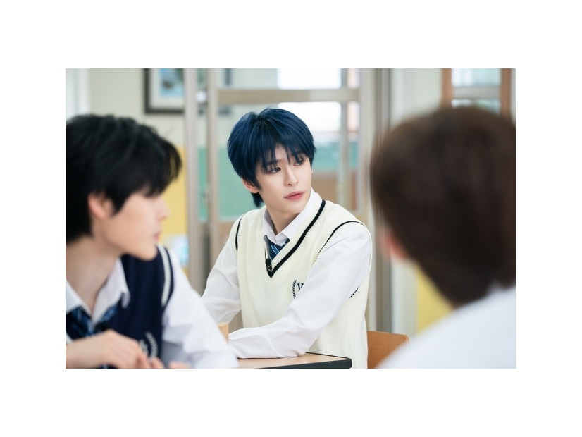 ハンビ「応答せよ！僕らのハイスクール」(C) 2026 SM ENTERTAINMENT & eggiscoming CO., Ltd. ALL RIGHTS RESERVED.