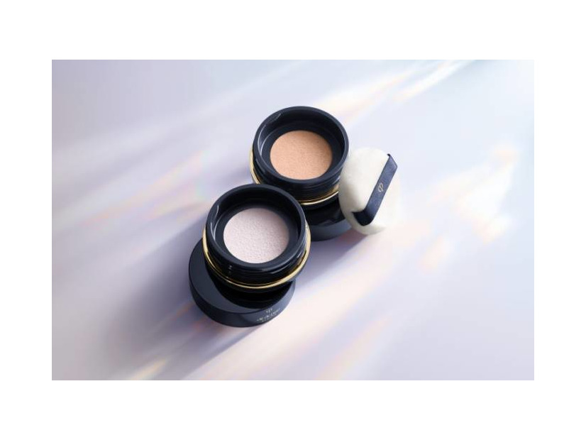 クレ・ド・ポー ボーテ、透明感の極みへ「トリートメントフェイスパウダー」にスモールサイズ登場