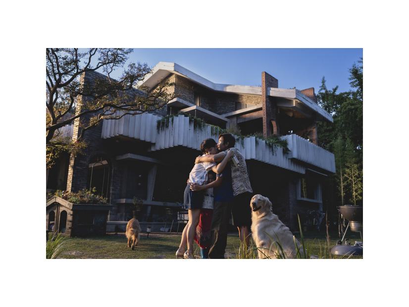 『しあわせな選択』2025 CJ ENM Co., Ltd., MOHO FILM ALL RIGHTS RESERVED