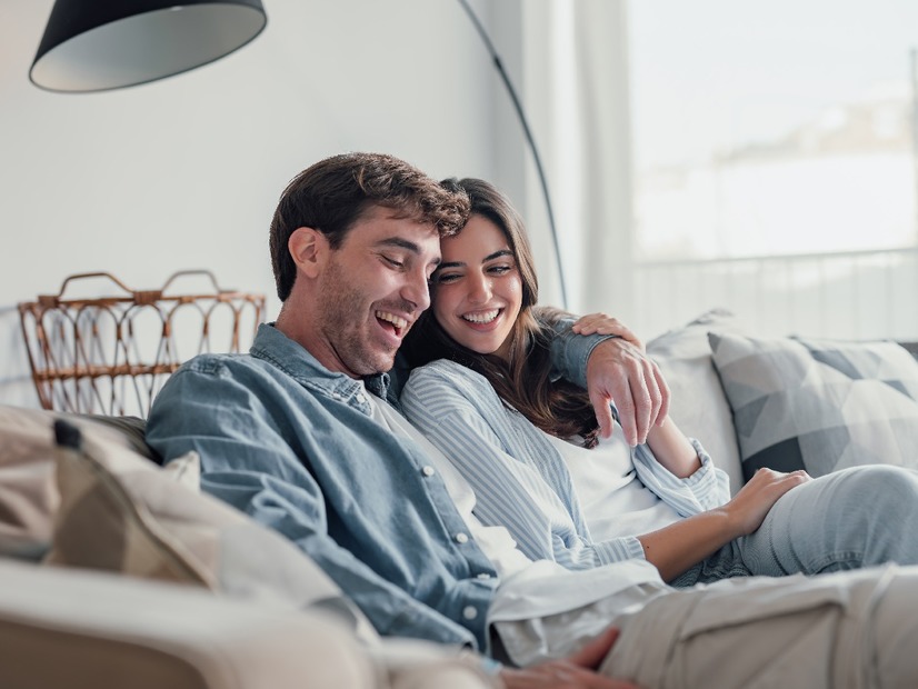 夫へのプレゼントは不要！夫婦円満の秘訣は「記念日スルー」⁉