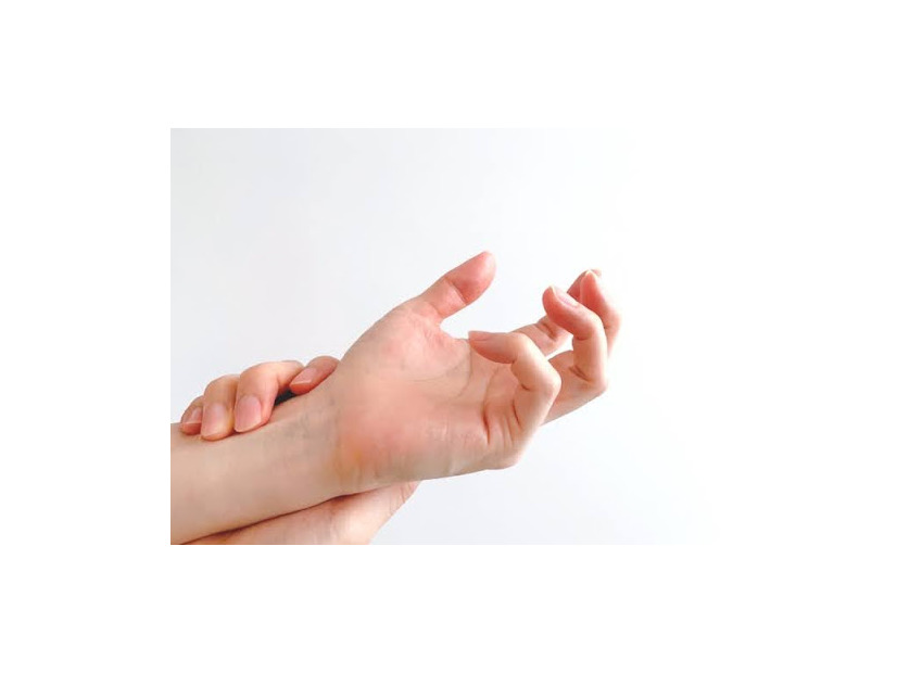 「朝、指がこわばる」どうせ更年期だろうと放置していた40代女性が「病院で告げられた診断」とは