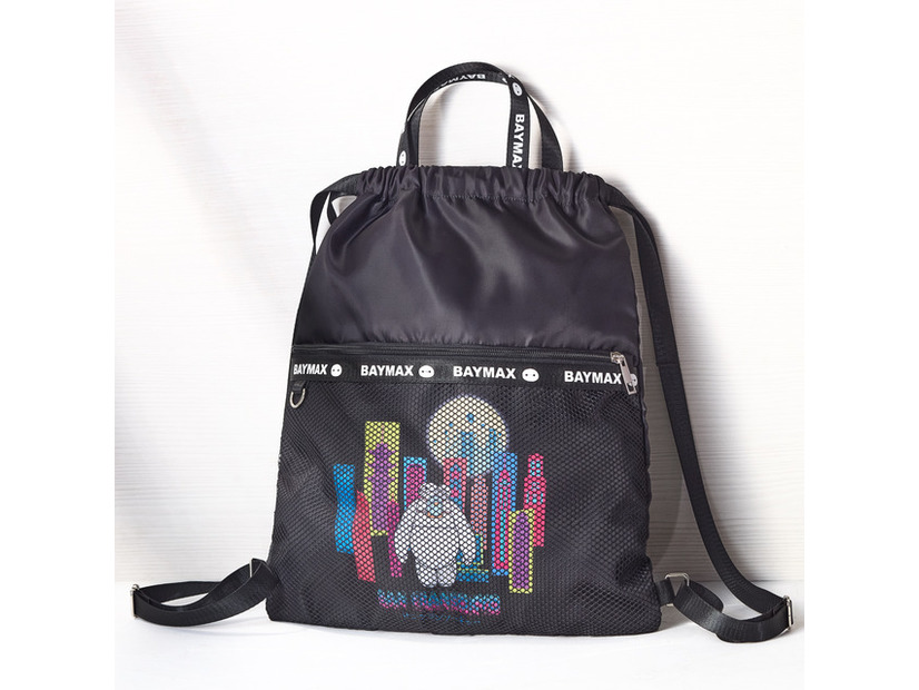 ナップサック 価格／3,990円（税込）© Disney