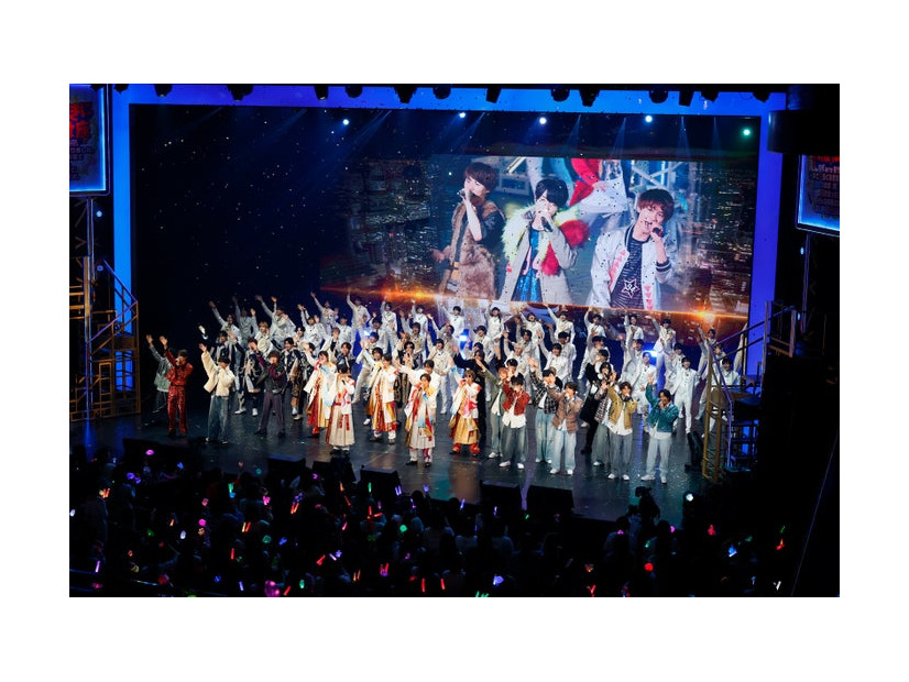 「ほんまおおきに大阪松竹座～WE are 松竹座男子。今まで永らくお世話になりました。関ジュの頃、和室の楽屋で向き合った日々。そんな青春の場所でSUPER Aぇ!卒業式。～」（提供写真）