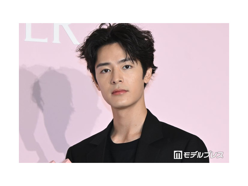 イベントに登場した塩野瑛久（C）モデルプレス