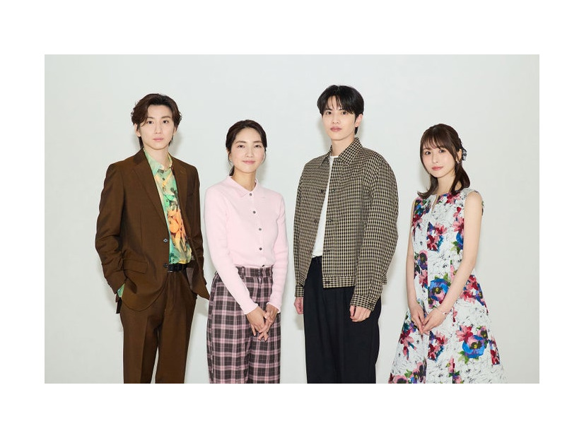 （左から）京本大我、仁村紗和、志尊淳、長濱ねる（C）日本テレビ