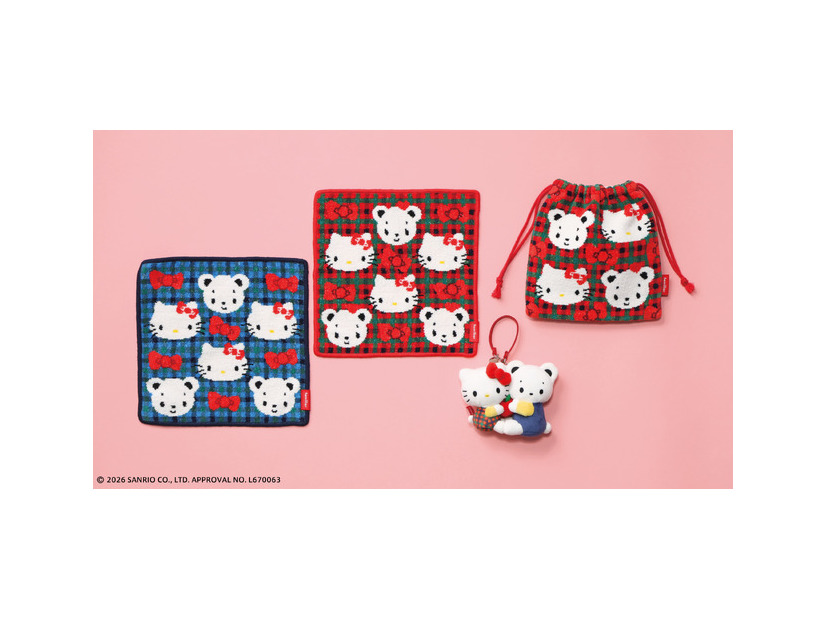 タオルハンカチ 3,630円/巾着　8,800円/マスコットチャーム　7,150円 ※税込