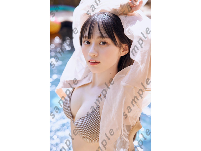 川崎桜／封入特典ポストカード（撮影／須江隆治）