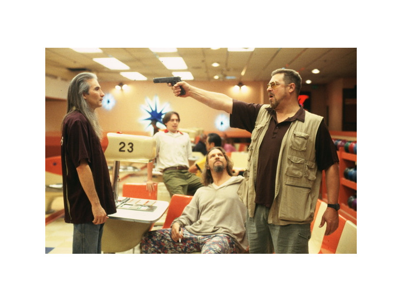 『ビッグ・リボウスキ』© 1998 Universal Studios. All Rights Reserved.