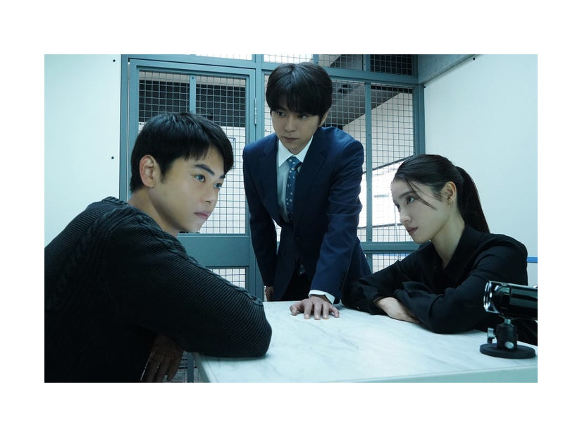 菅生新樹、佐藤勝利、土屋太鳳「ボーダレス～広域移動捜査隊～」第1話（C）テレビ朝日
