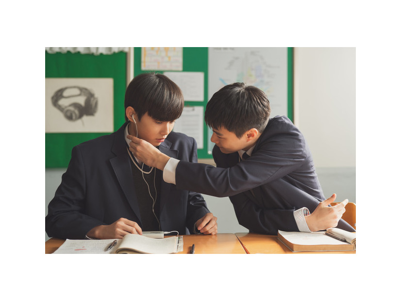 『君と僕の5分』© 2025, GOZIP STUDIO & AMOROSO FILM, All rights reserved.