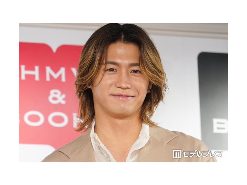 『Lei』発売記念イベントの囲み取材に応じた瀬口黎弥（C）モデルプレス