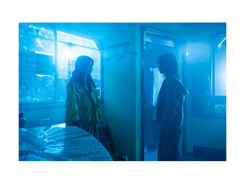 畑芽育、志田未来「エラー」第1話（C）ABCテレビ