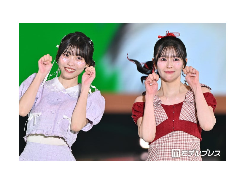 金澤亜美、坂井仁香（C）モデルプレス