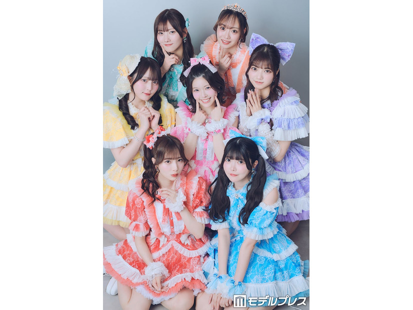 モデルプレスのインタビューに応じたfav me（上段）丸山蘭奈、川岸瑠那（中段左から）瀬乃まりん、中本こまり、阿部かれん（下段）澪川舞香、小野寺梓（C）モデルプレス