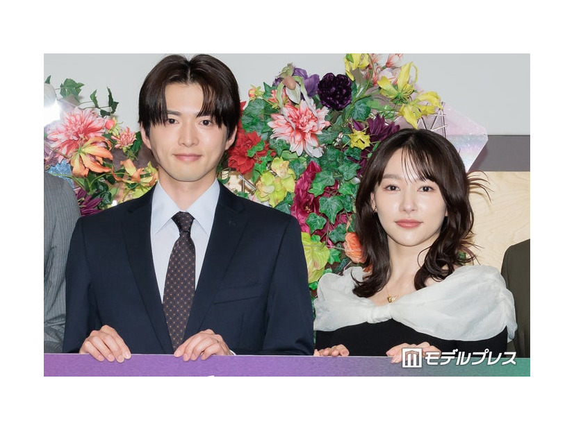 「余命3ヶ月のサレ夫」記者会見に登壇した白洲迅、桜井日奈子（C）モデルプレス