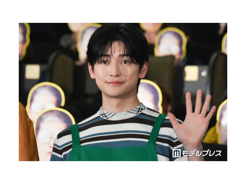 レジ打ちが遅くて春日部で名を馳せていた高橋文哉（C）モデルプレス